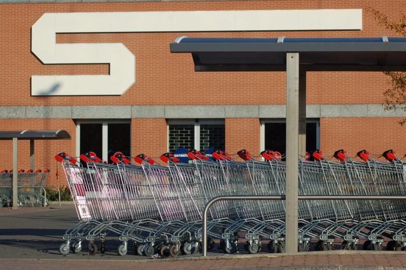Sesto - Carrello Esselunga abbandonato? - CI PENSIAMO NOI.!