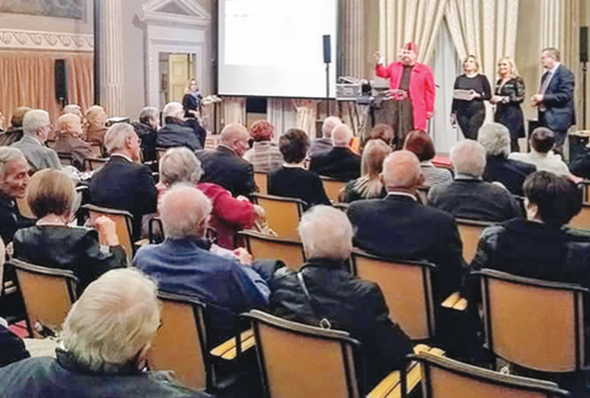 Cinisello - Anniversari di Nozze: argento, oro, diamante; sposi in festa.
