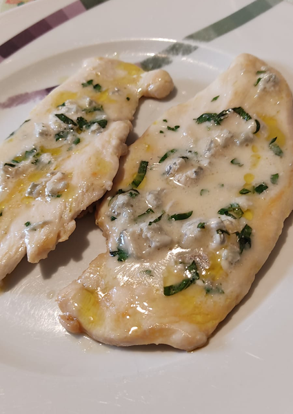 IN CUCINA CON ARSELIO: Petti di pollo in padella con salsa di zola e menta