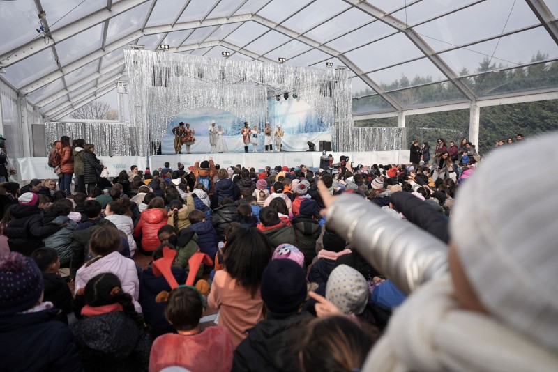 Sesto- SUCCESSO DEL VILLAGGIO  E DELLA MAGIA DEL NATALE AL CARROPONTE: OSPITATI 2650 BAMBINI IN DUE GIORNI!